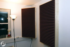 Two traps in place on the wall, one of them across a corner. Two traps in place on the wall, one of them across a corner.