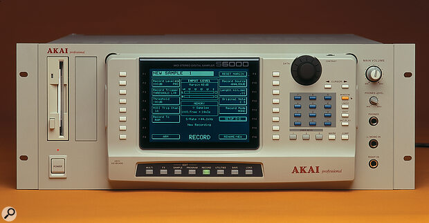 Akai S6000 sampler