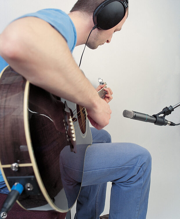 RECORDING ACOUSTIC GUITAR