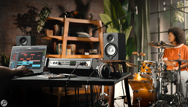 Universal Audio Volt 876