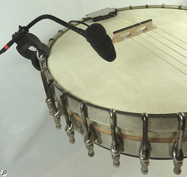 The drum mount, used to attach a Core 4099 to a banjo.