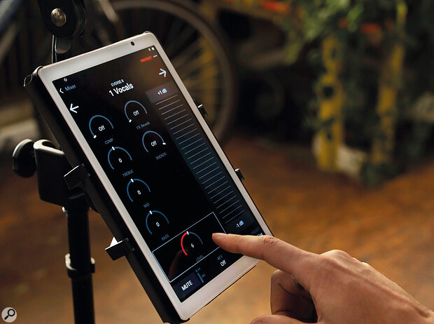 The Everse 8 can be controlled locally, or from the iOS/Android‑compatible QuickSmart app.