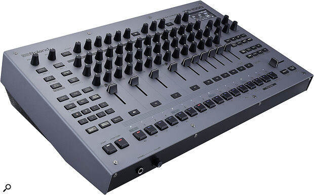Roland TR‑1000