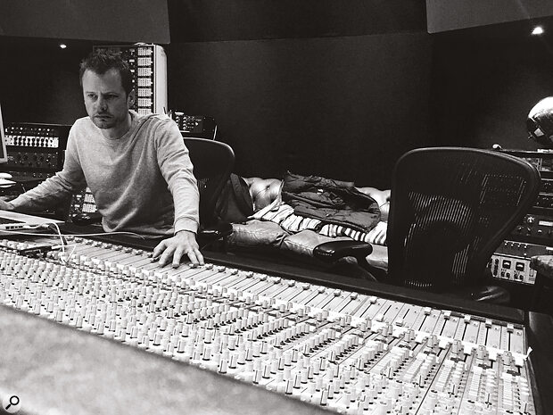 In addition to his mixing work, Pete Hofmann is Operations Director for the international Miloco Group of recording studios.