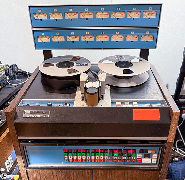 The studio’s 3M 16‑track offers the desired degree of tape coloration.