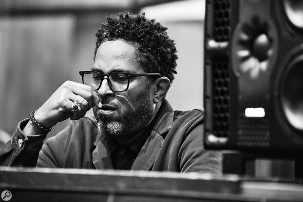 Mulatu Plays Mulatu was produced by Dexter Story, who also flew to Ethiopia to record overdubs by local musicians.