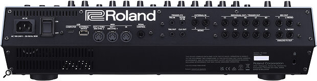 Round the back we have an IEC mains inlet and power switch; USB‑C and A ports; MIDI in, out and out 2/thru ports (two of which double up as DIN Sync); a quarter‑inch pedal input; 3.5mm sockets for trigger in, filter CV control, trigger out and clock out; two quarter‑inch audio inputs; 10 quarter‑inch individual audio or trigger outputs; and finally, also on quarter‑inch jacks, the main audio outs and dedicated analogue effects outputs. Phew!