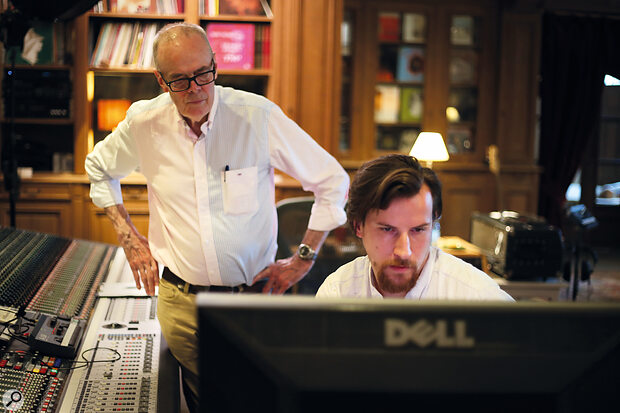 Producer Paul Samwell‑Smith (left) and engineer David Hefti.