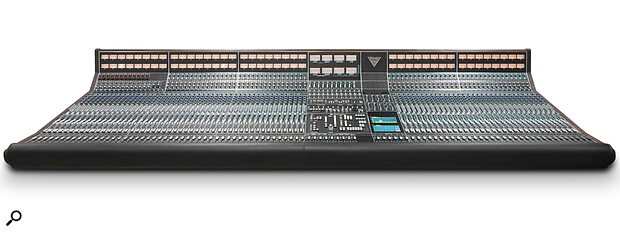 API Vision Plus large-format analogue in-line console