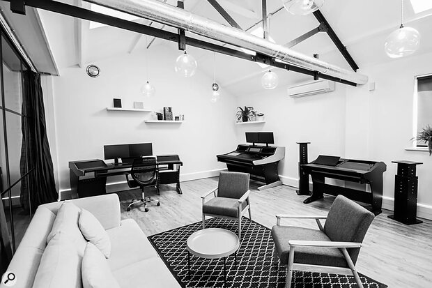 Buso Audio London Showroom studio furniture