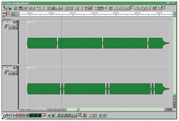 The GLITS test tone, viewed here in a waveform editor to show the deliberate discontinuities in the left and right channels.