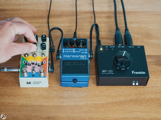 Franklin Audio MP-10 microphone through guitar pedals amp