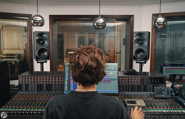 Neumann KH 350 three-way studio monitor DSP MA-1 room correction