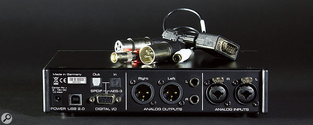 The optical input automatically detects the presence of a S/PDIF or ADAT signal, and can accept either (though only two ADAT channels are usable). 