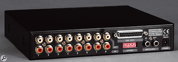 Among the iBox interfaces suitable for connection to the Mixtreme 192 is the iBox 8Line eight-channel A-D converter. 