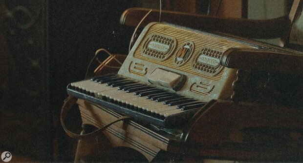 Spitfire Audio Hearth Hollow Folk Accordion sample library