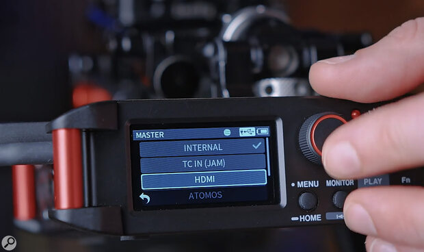 The FR‑AV4 supports a wide range of sync options.
