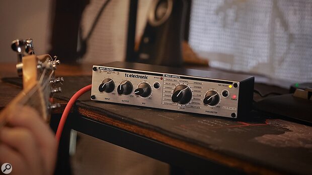 TC Electronic M100 multi-effects processor outboard reverb delay modulation