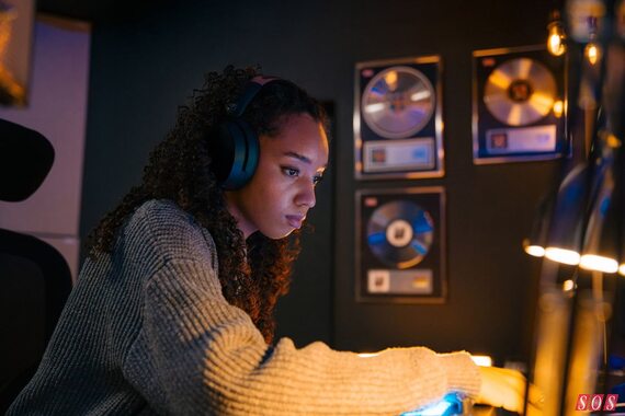 Sennheiser HD 480 Pro closed-back professional recording mixing studio headphones