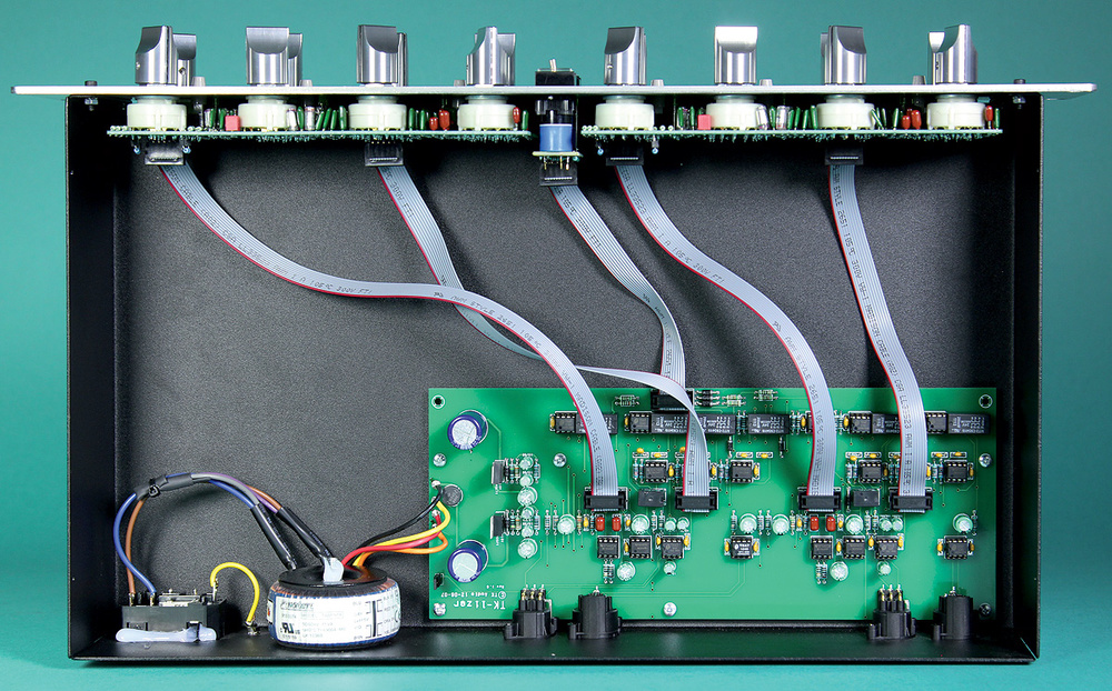 Are there any advantages to using a (mastering) hardware EQ vs software