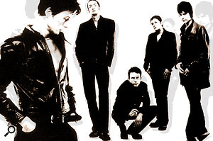 Suede (l‑r): Brett Anderson, Mat Osman, Simon Gilbert, Richard Oakes, Neil Codling.