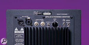 The balanced and unbalanced inputs of the MPS2510 each have linked outputs for directly feeding a separate subwoofer unit.