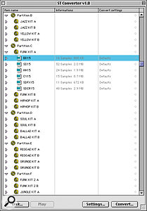 Sampletank Converter displays the contents of an Akai CD‑ROM in a tree structure on the left‑hand side, allowing you to select volumes, programs or individual samples for conversion.