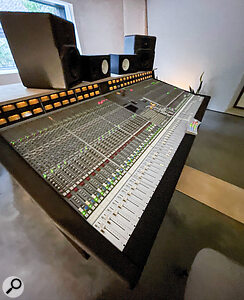 The album was mixed by Lexx on the 48‑channel SSL 4000G console at his own The Barn Studios.