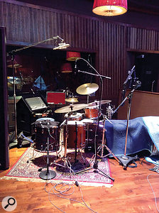 Another perspective on the drum miking, with a  single Neumann U67 used as a  relatively distant overhead, and AKG C451s closer to the cymbals.