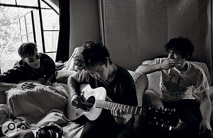 One of MGMT's musical heroes, Pete Kember of Spacemen 3 (left), came to Malibu with the band as producer.