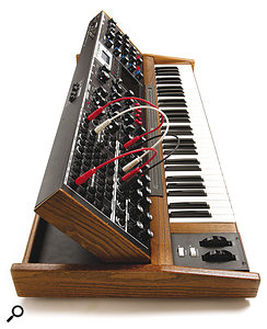 minimoog voyager white