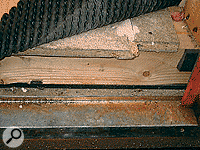 Don't look under the floorboards: cross beams mounted on neoprene rubber strips. Photo: courtesy TMS.