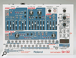 ROLAND SH32 front panel.