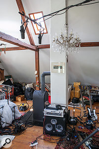 The room mics were Superlux R102 ribbon mics, with their figure-of-eight polar patterns orientated to reject the bass cab directly below them, as this was also playing in the room with the drums during tracking.