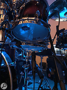 An i5 under one of the snare drums, and an SCX1-HC miking the hi-hat from the underside.