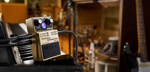 Boss RT-2 Rotary Ensemble Leslie cabinet emulation effects pedal