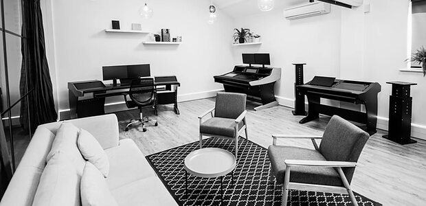 Buso Audio London Showroom studio furniture