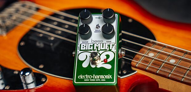 Electro-Harmonix Bass Big Muff Pi 2 fuzz effects pedal