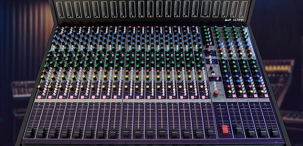Malcolm Toft Ultima analogue mixing console