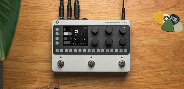 Polyend Loop four-track looper guitar pedal drum machine