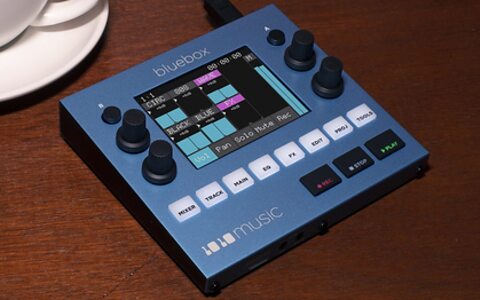 1010music Bluebox compact digital mixer synth Eurorack setup