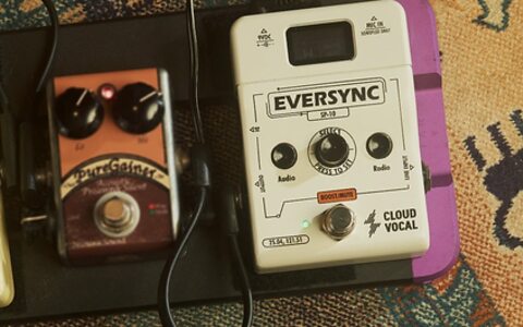 Cloudvocal EverSync SP-10 wireless instrument microphone pedalboard system