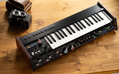 Korg miniKORG 700Sm classic synthesizer reissue