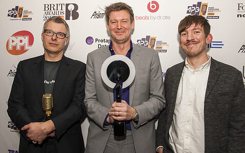 Left to right: Flood (Mark Ellis), Alan Moulder and Edwin Congreave Left to right: Flood (Mark Ellis), Alan Moulder and Edwin Congreave