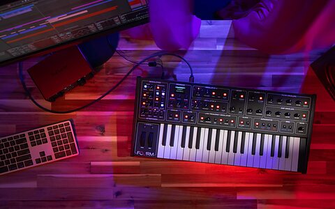Sequential Fourm analogue four-voice polysynth polyphonic aftertouch