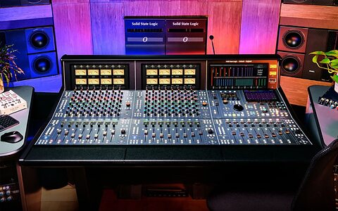 SSL Oracle analogue mixing console full digital recall
