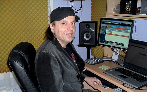 Studio SOS: Joe Matera.